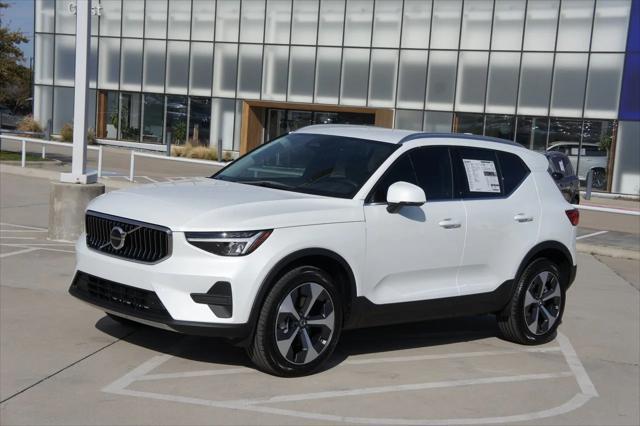 new 2025 Volvo XC40 car, priced at $43,845