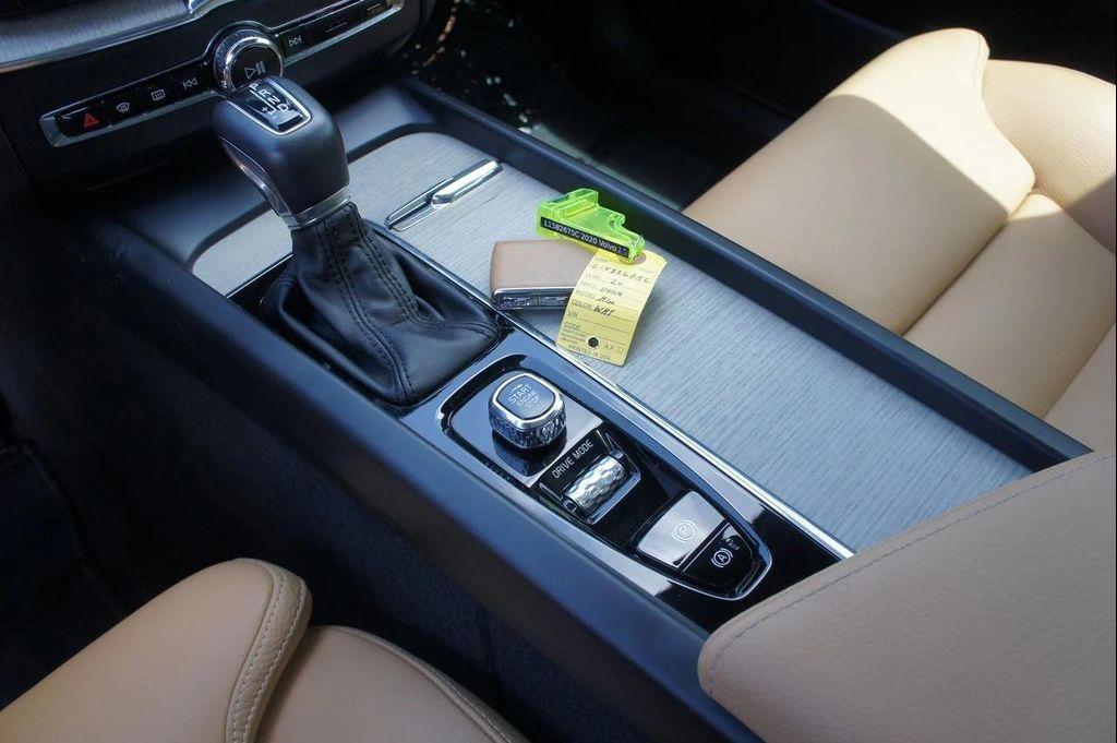 used 2020 Volvo XC60 car, priced at $21,591