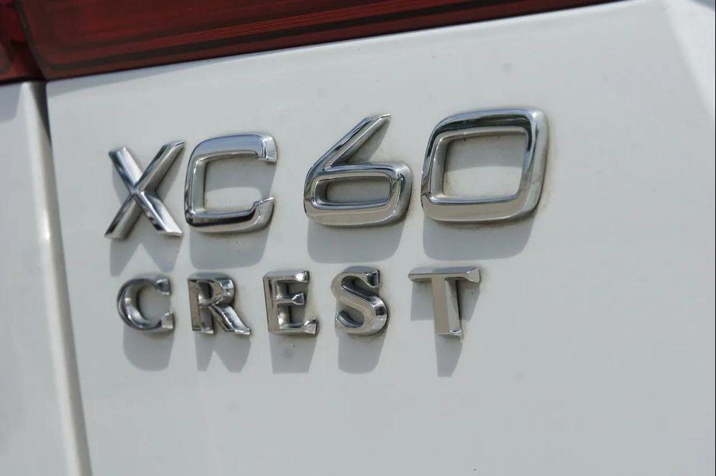used 2020 Volvo XC60 car, priced at $21,591