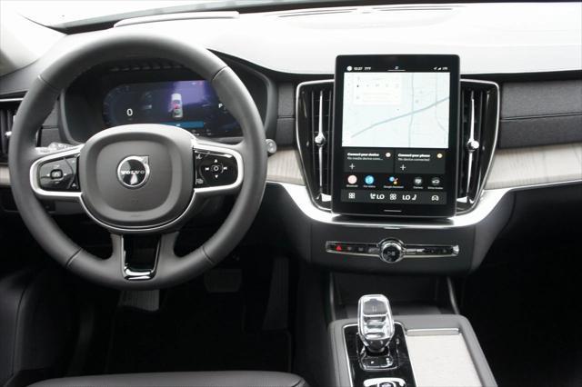 new 2025 Volvo XC90 Plug-In Hybrid car, priced at $82,405
