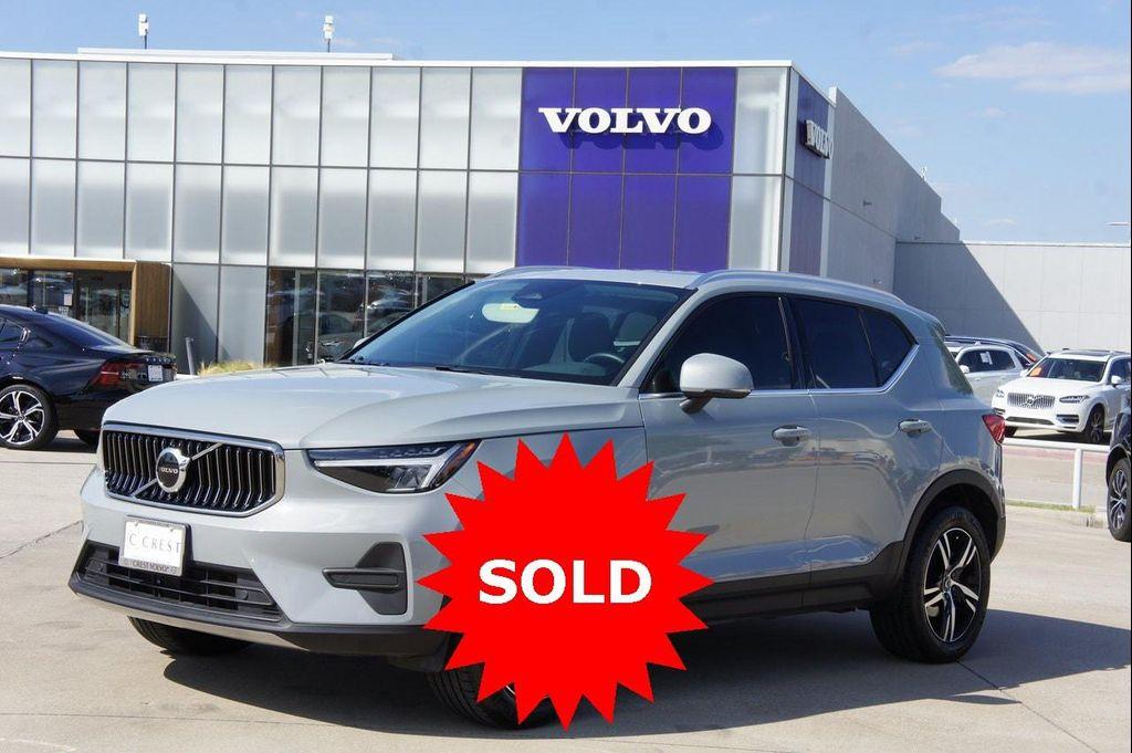 used 2025 Volvo XC40 car, priced at $32,777