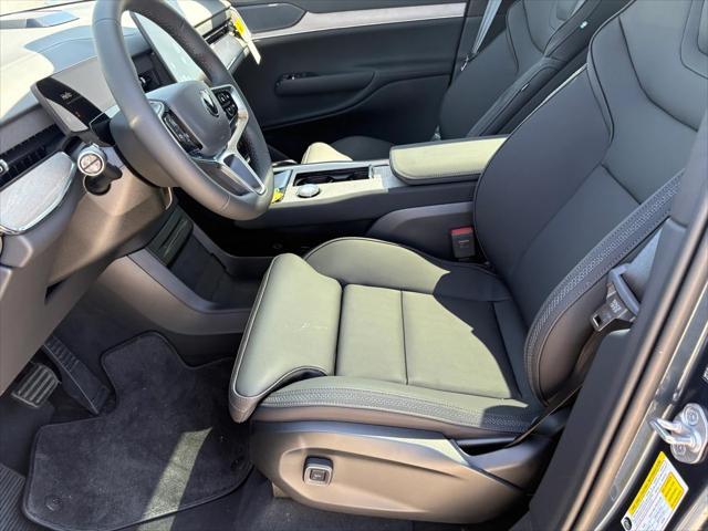 new 2025 Volvo EX90 car, priced at $86,250