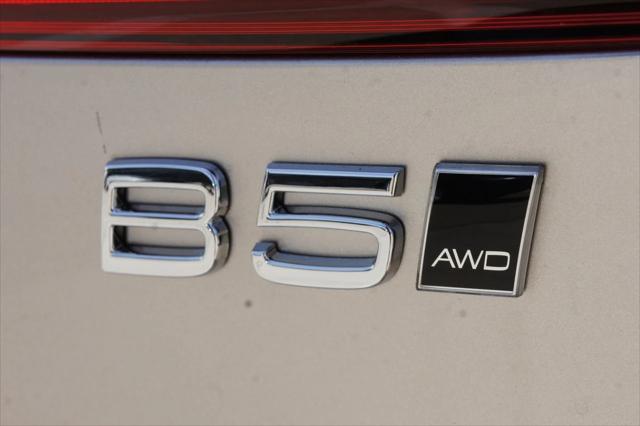 new 2025 Volvo XC60 car, priced at $55,360