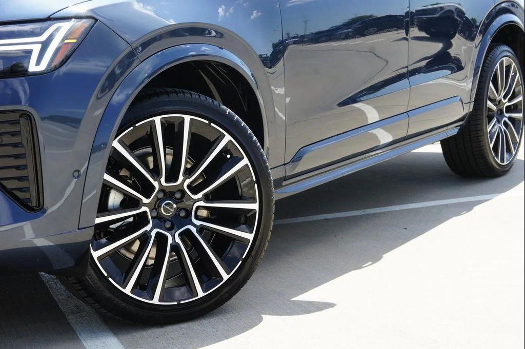 new 2026 Volvo XC90 car, priced at $78,490