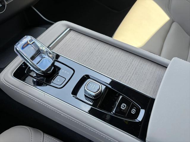 new 2025 Volvo XC90 Plug-In Hybrid car, priced at $78,805