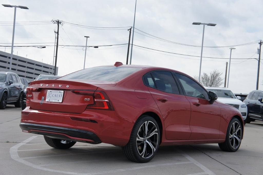 new 2024 Volvo S60 car, priced at $47,825