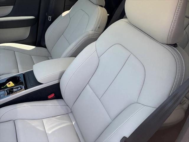 new 2025 Volvo XC40 car, priced at $48,910