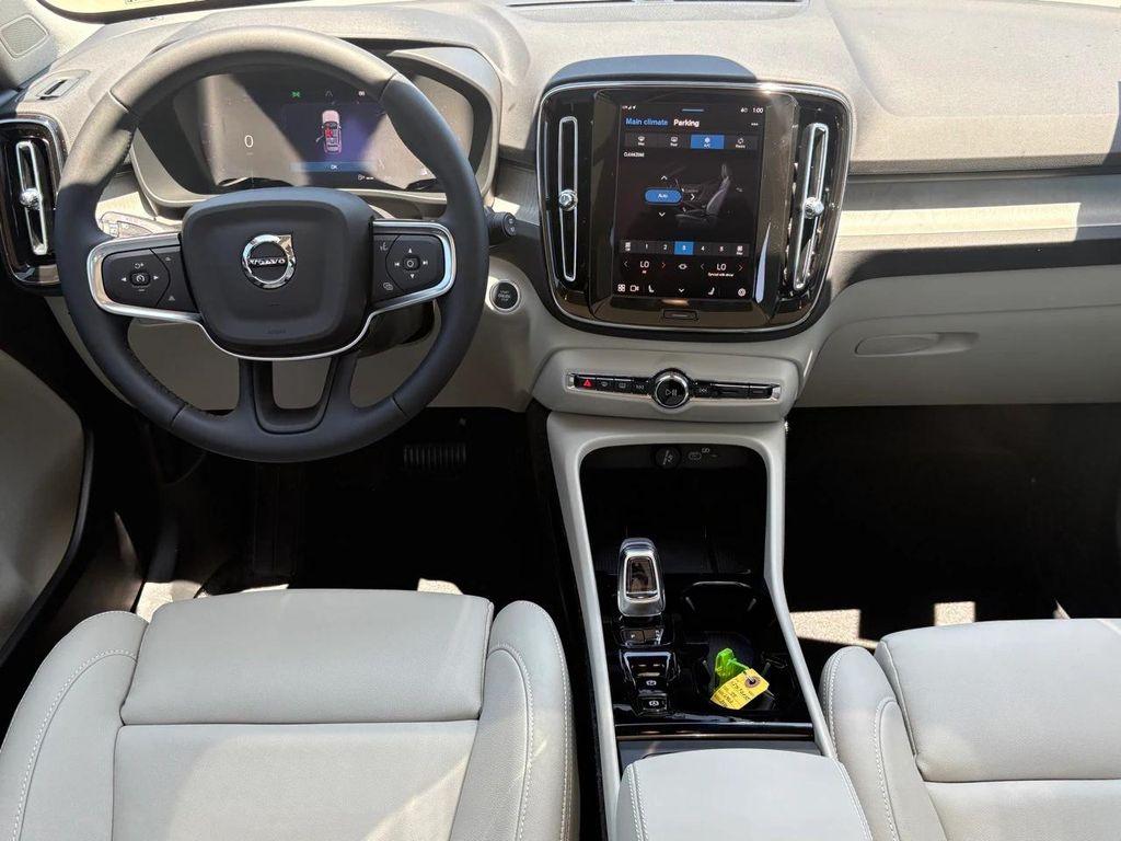 new 2025 Volvo XC40 car, priced at $48,910