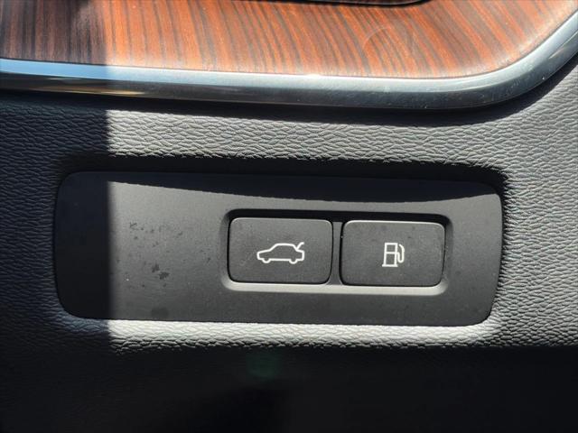 used 2023 Volvo XC60 Recharge Plug-In Hybrid car, priced at $50,355