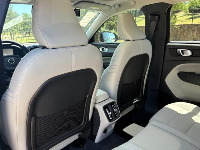 new 2025 Volvo XC40 car, priced at $51,015