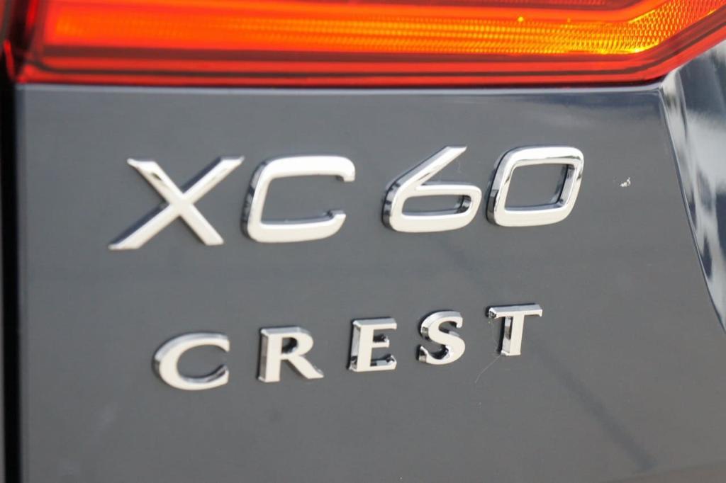 new 2025 Volvo XC60 car, priced at $55,335