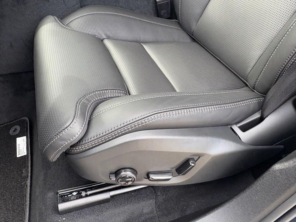 new 2026 Volvo XC60 car, priced at $66,785