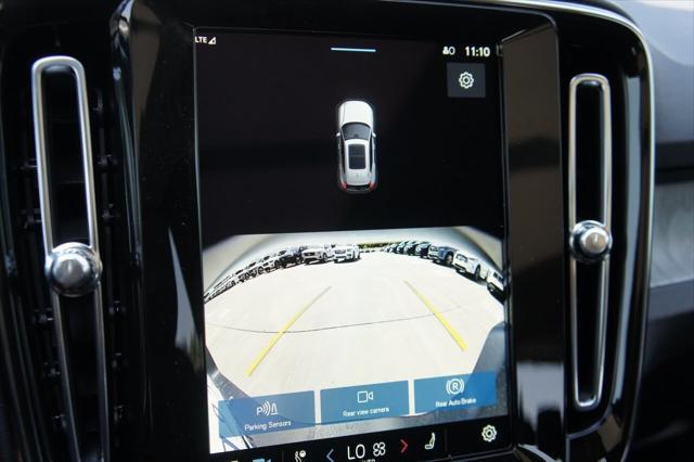 new 2025 Volvo XC40 car, priced at $46,035