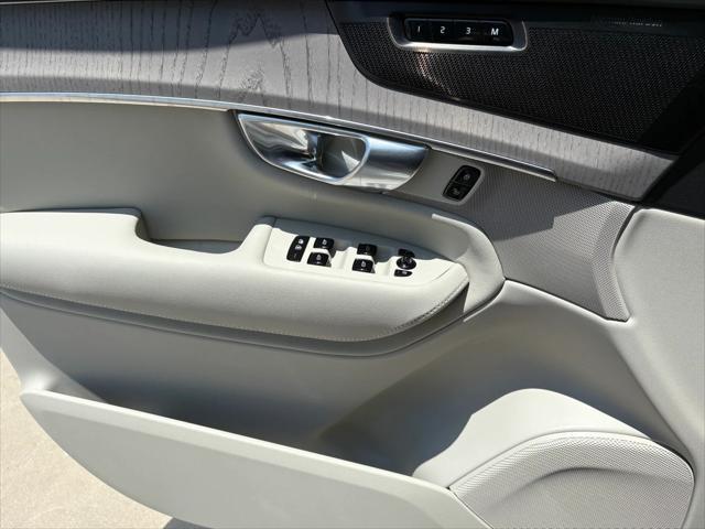 new 2025 Volvo XC90 Plug-In Hybrid car, priced at $82,405