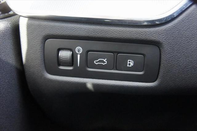 used 2022 Volvo XC60 Recharge Plug-In Hybrid car, priced at $39,588