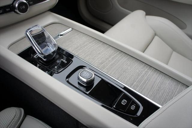 used 2022 Volvo XC60 car, priced at $37,441