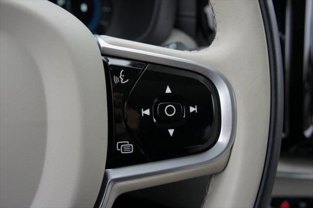 used 2022 Volvo XC60 car, priced at $37,441