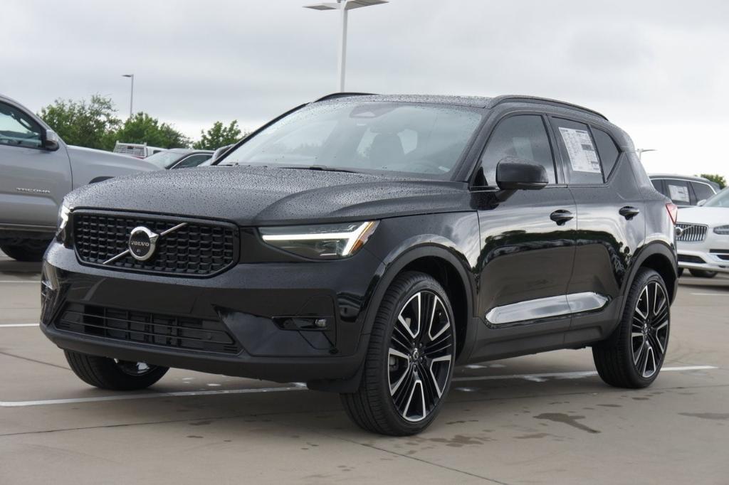 new 2024 Volvo XC40 car, priced at $54,565