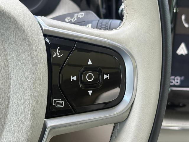 used 2020 Volvo XC60 car, priced at $26,473
