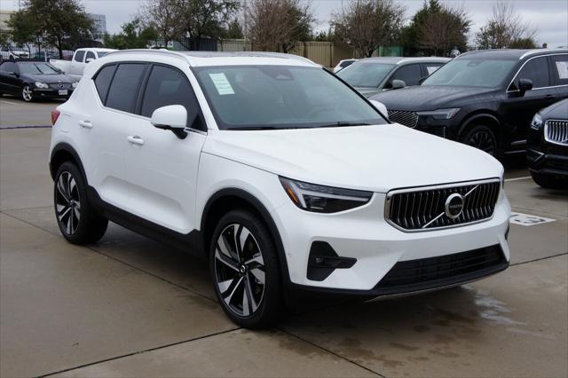 new 2025 Volvo XC40 car, priced at $50,610