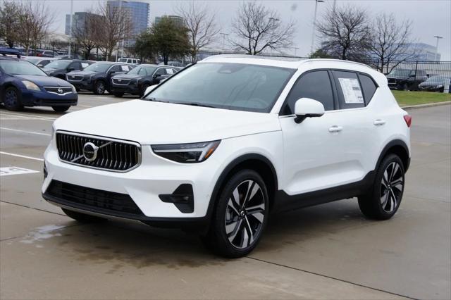 new 2025 Volvo XC40 car, priced at $50,060