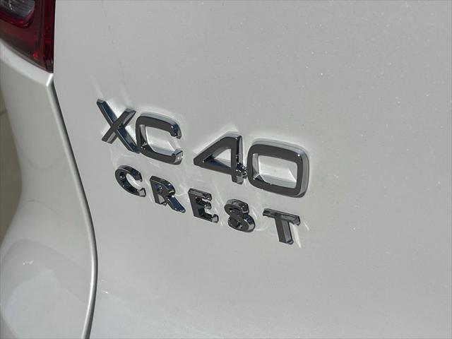 new 2025 Volvo XC40 car, priced at $44,465