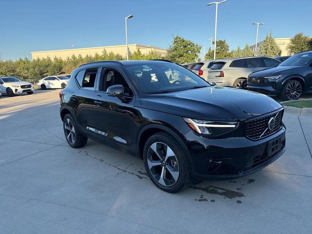 used 2025 Volvo XC40 car, priced at $35,999
