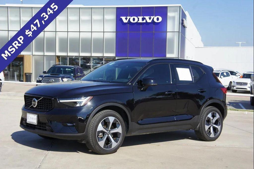 used 2025 Volvo XC40 car, priced at $34,800