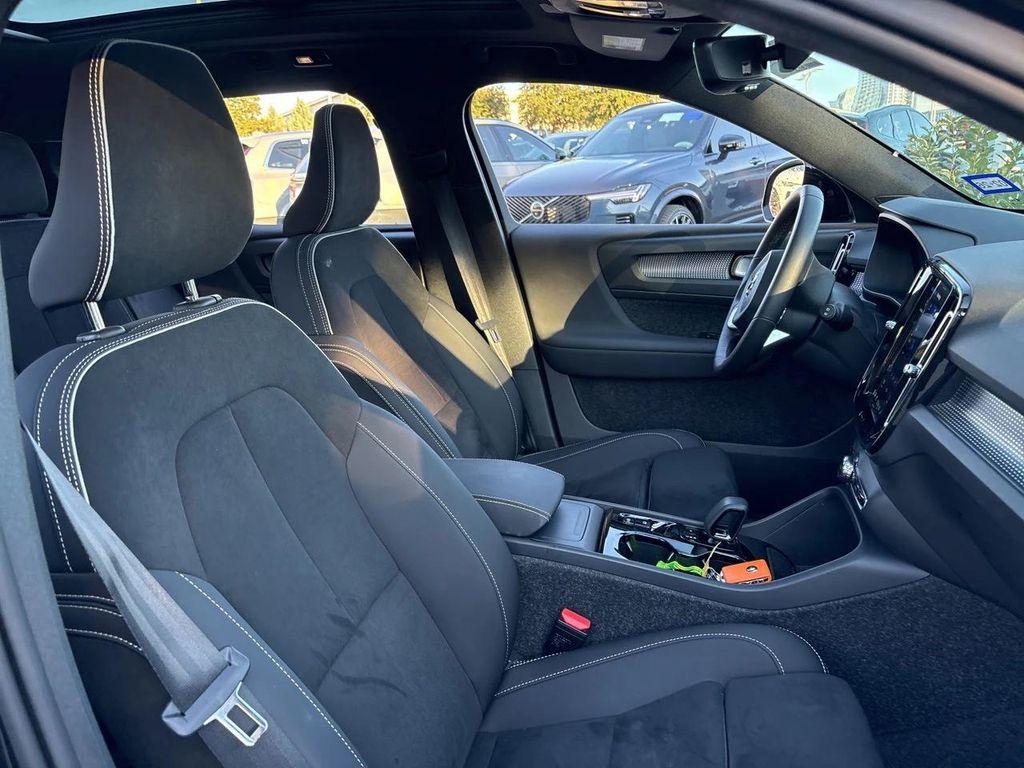 used 2025 Volvo XC40 car, priced at $35,999