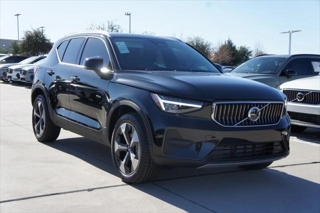 new 2025 Volvo XC40 car, priced at $45,465