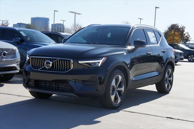 new 2025 Volvo XC40 car, priced at $45,465