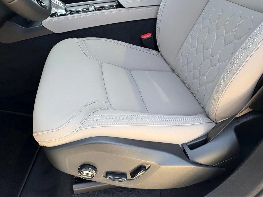 new 2025 Volvo XC90 Plug-In Hybrid car, priced at $78,805