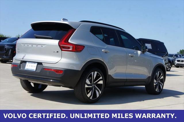 new 2025 Volvo XC40 car, priced at $48,765