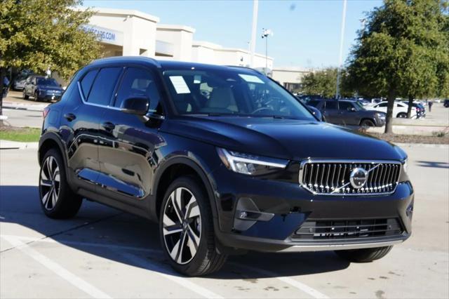 new 2025 Volvo XC40 car, priced at $50,240