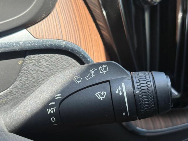 used 2023 Volvo XC60 car, priced at $39,725
