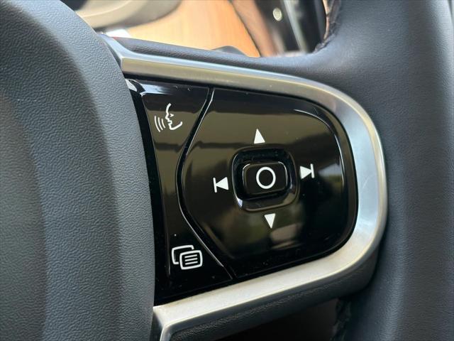 used 2023 Volvo XC60 car, priced at $39,725