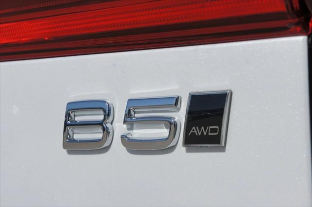 new 2025 Volvo XC60 car, priced at $55,360