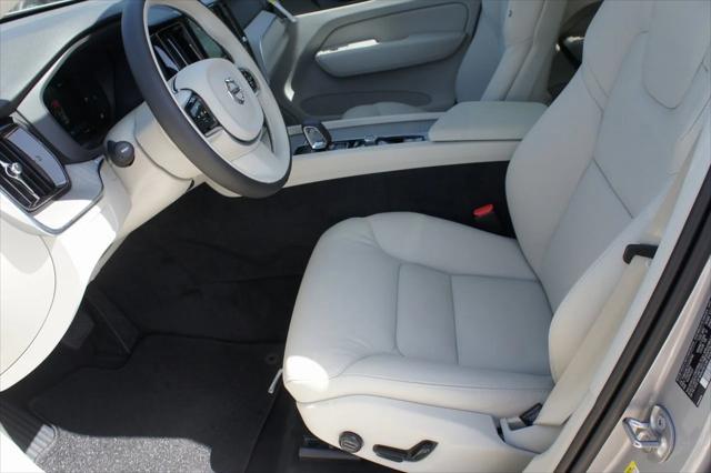 new 2025 Volvo XC60 car, priced at $55,360