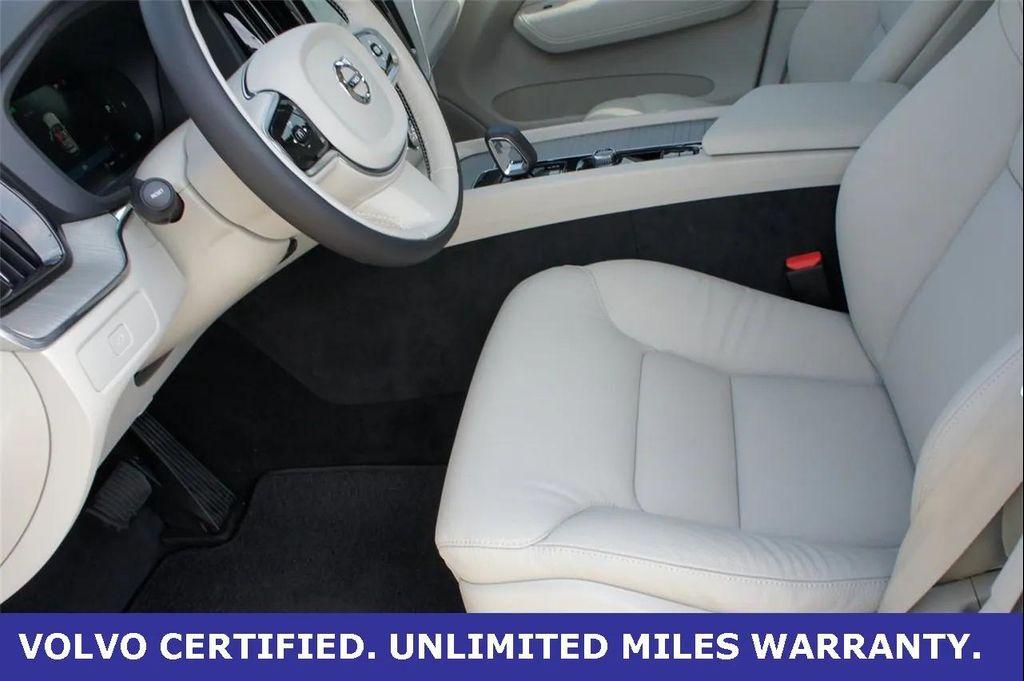 new 2025 Volvo XC60 car, priced at $54,585