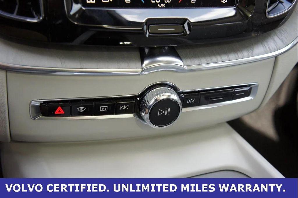 new 2025 Volvo XC60 car, priced at $54,585
