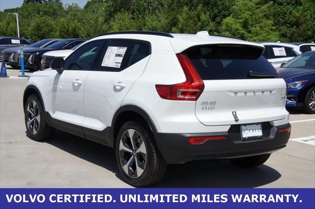 new 2025 Volvo XC40 car, priced at $45,315