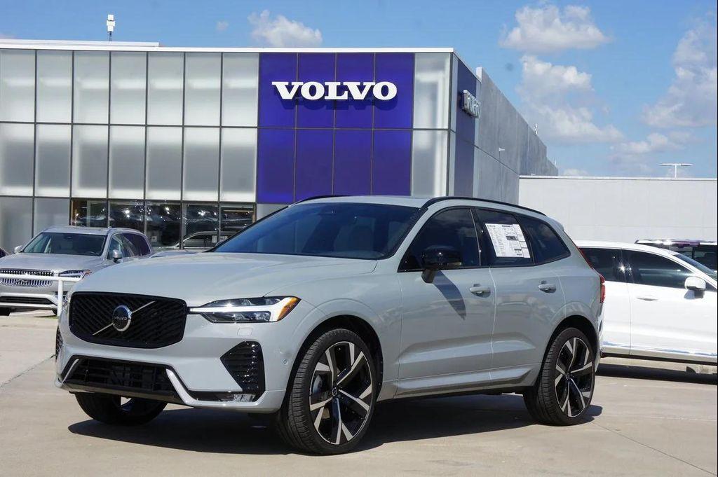 new 2026 Volvo XC60 car, priced at $57,985