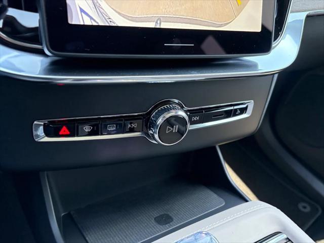 new 2025 Volvo XC90 Plug-In Hybrid car, priced at $78,805