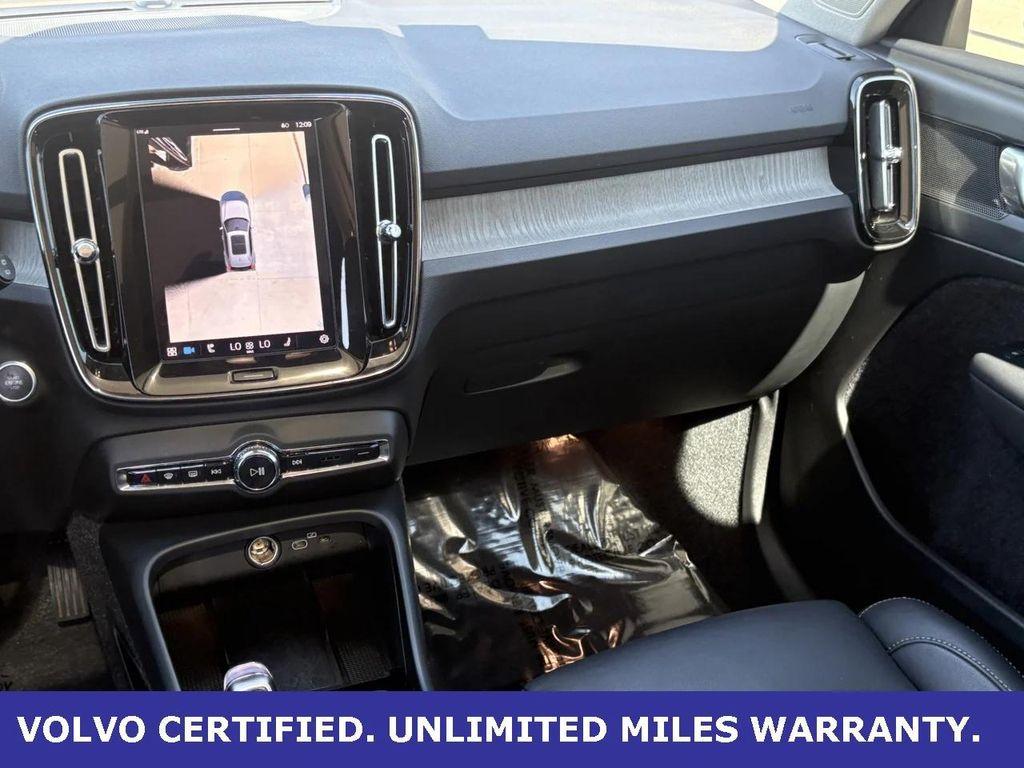 used 2025 Volvo XC40 car, priced at $34,500