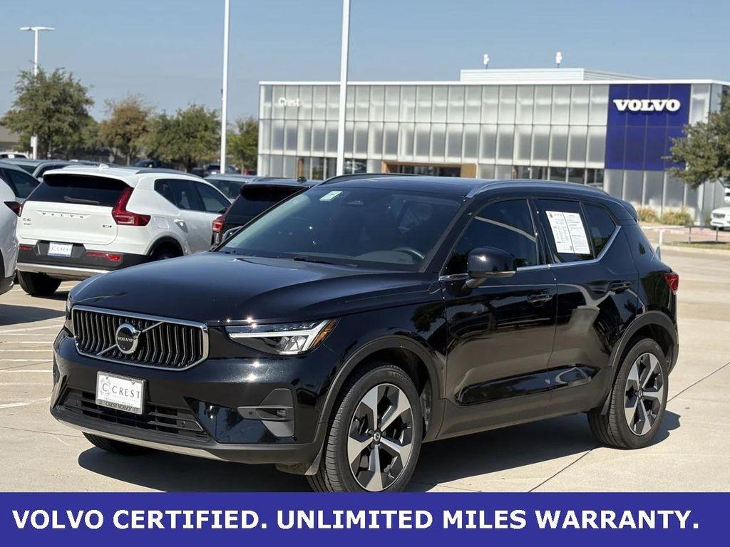 used 2025 Volvo XC40 car, priced at $34,500