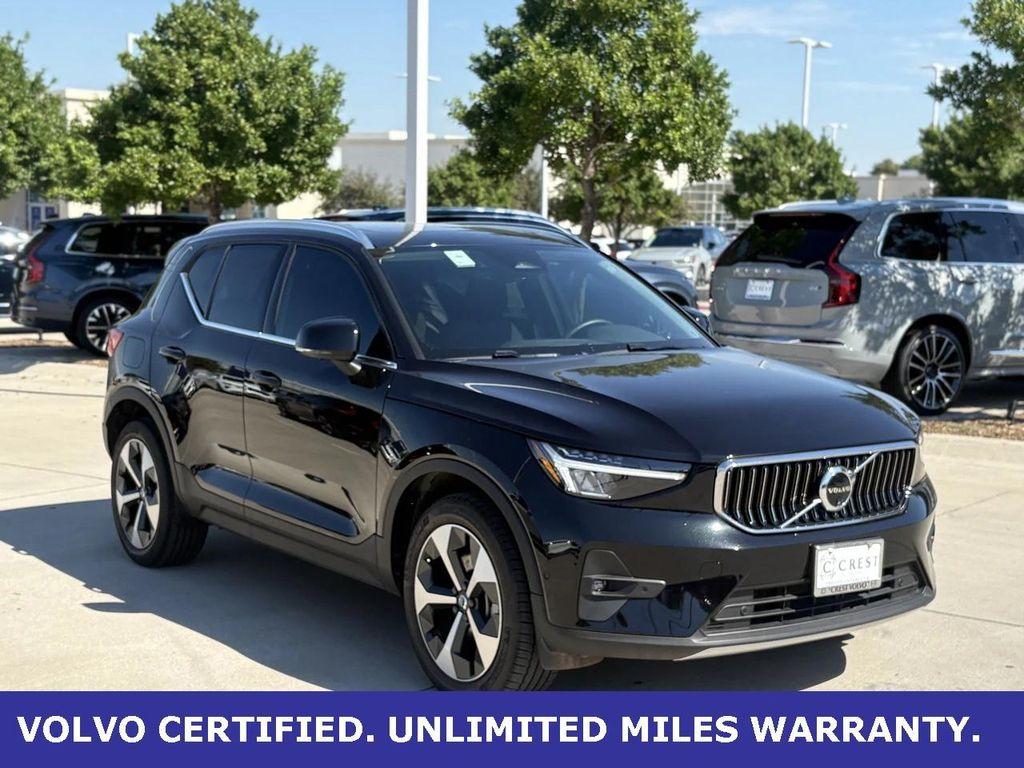 used 2025 Volvo XC40 car, priced at $34,500