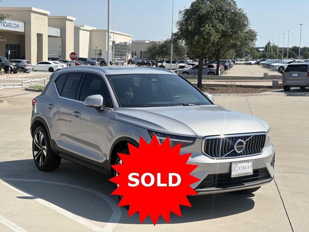 used 2025 Volvo XC40 car, priced at $33,900
