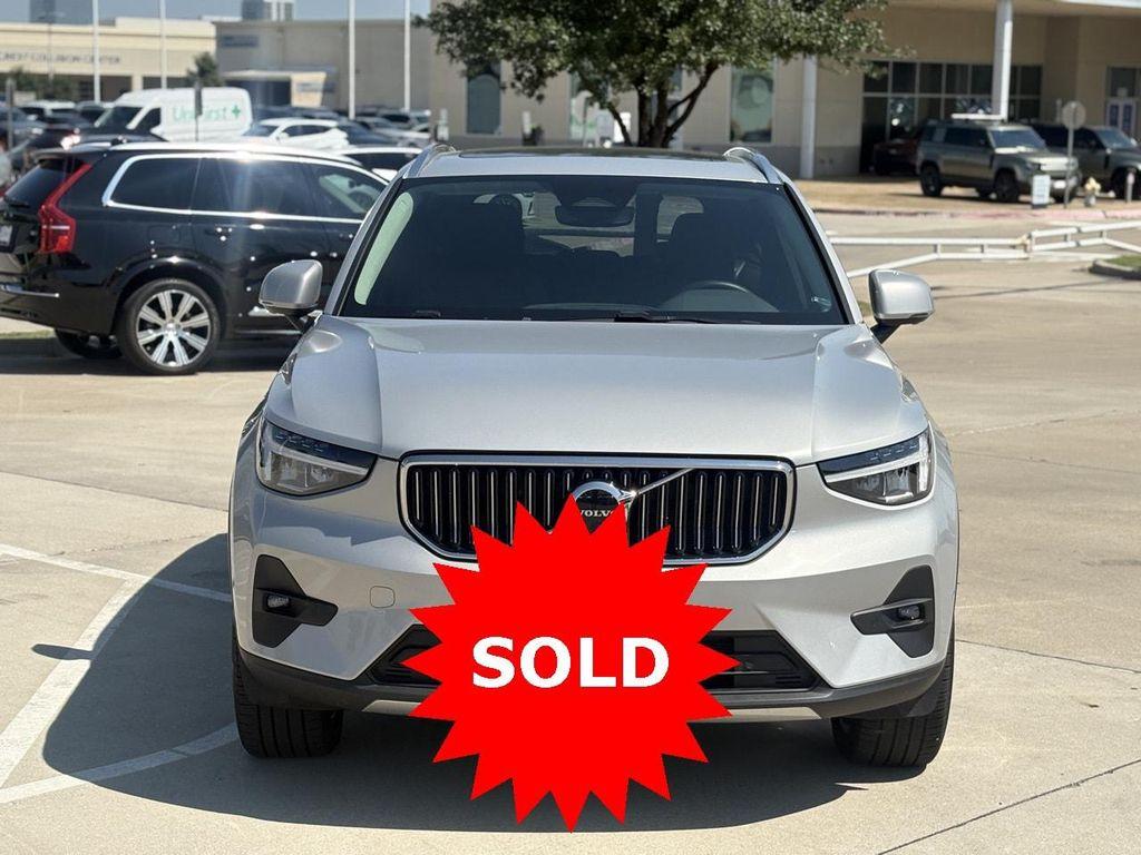 used 2025 Volvo XC40 car, priced at $33,900