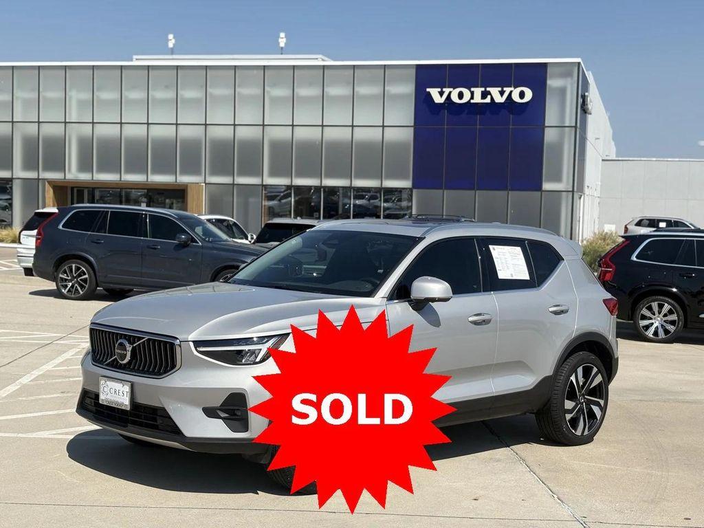 used 2025 Volvo XC40 car, priced at $33,900