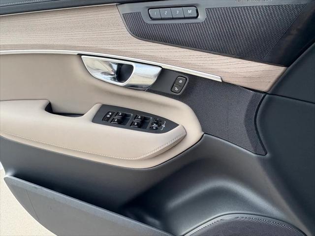 new 2026 Volvo XC90 car, priced at $71,825